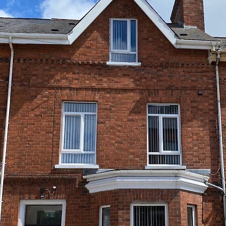 Roskeen Townhouse Belfast Buitenkant foto