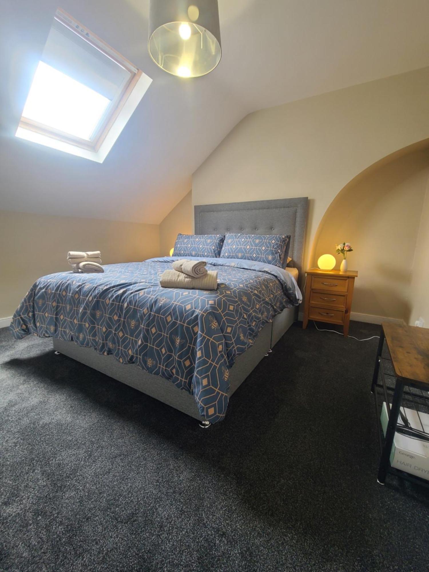 Roskeen Townhouse Belfast Buitenkant foto