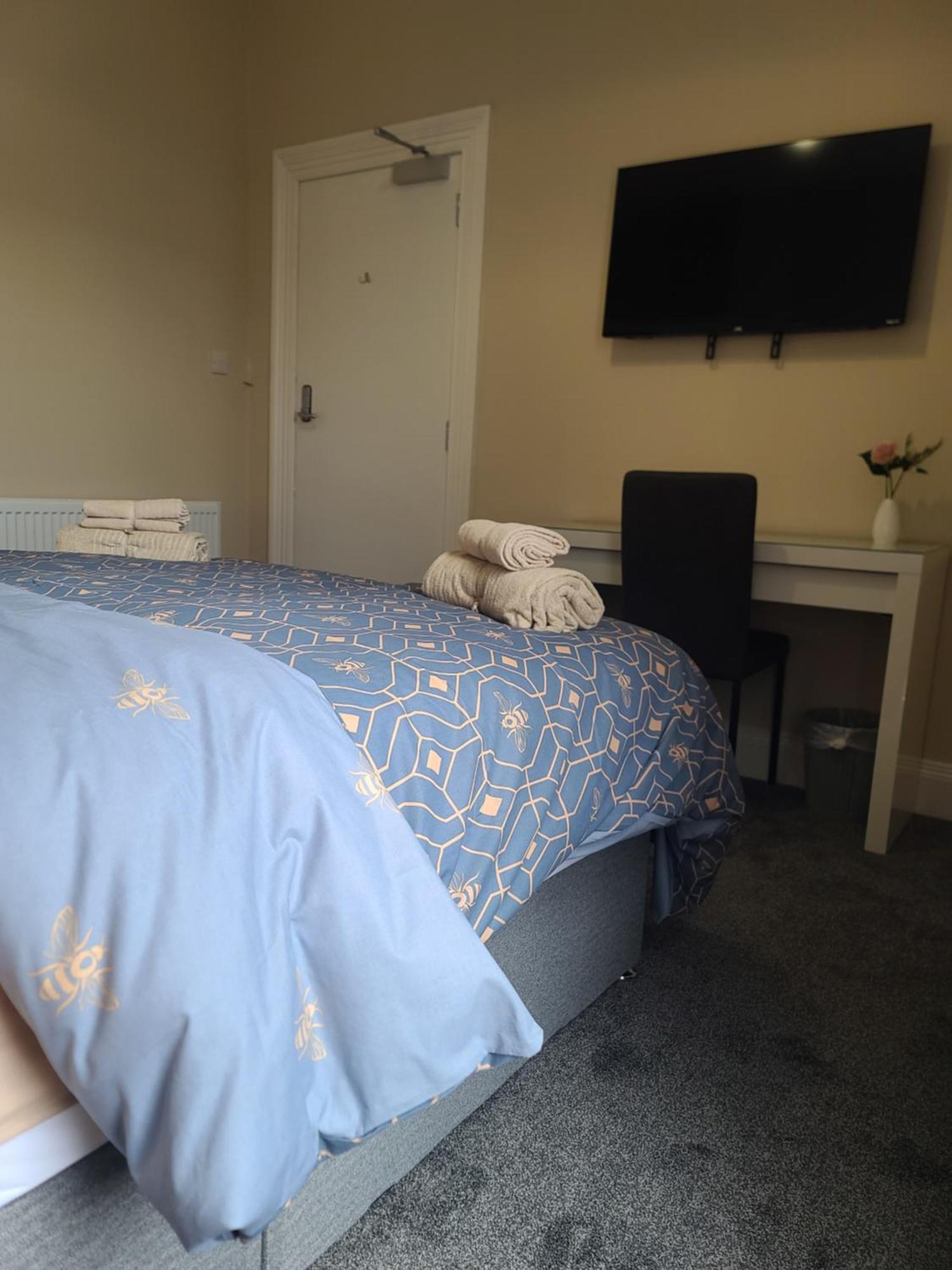 Roskeen Townhouse Belfast Buitenkant foto